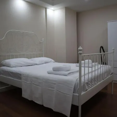 Apartment 5+1 Sisli Metro Dibi *
